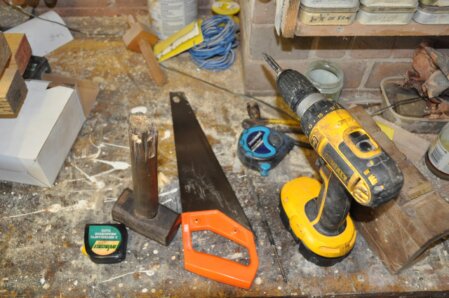 Local handyman in Mobile, Alabama ready for home repair work